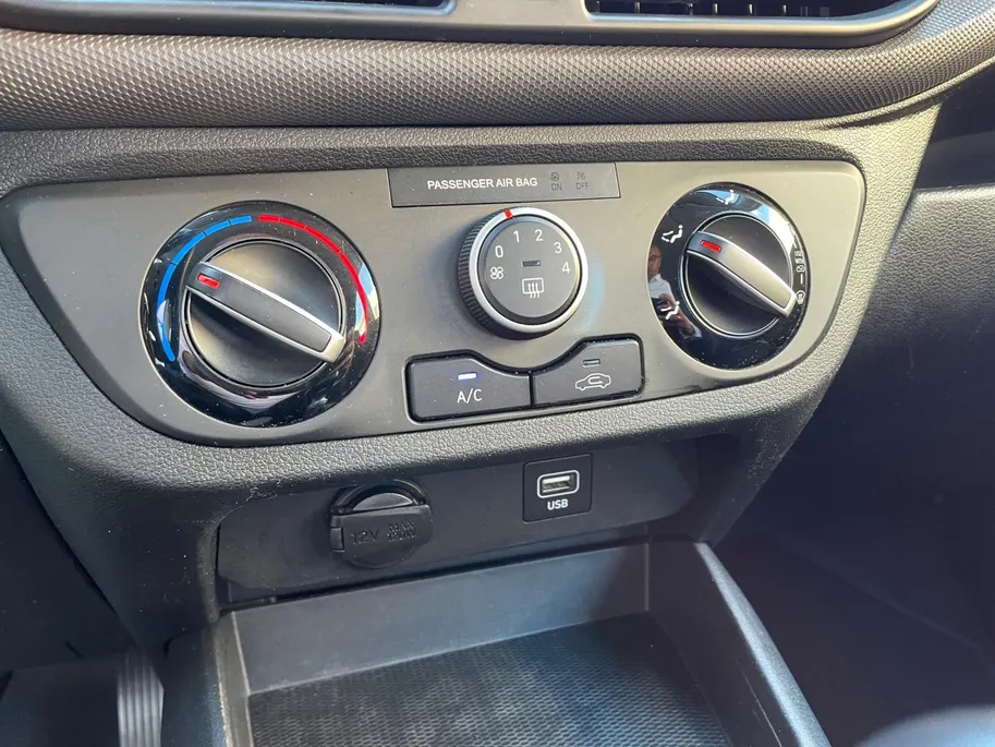 Hyundai i10 1.0 Comfort Smart | Airco| Camera | Navigatie| Metallic lak| Cruise Controle