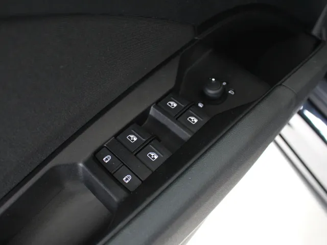 Audi Q4 e-tron 40 Edition 77 kWh Apple Carplay | Android auto | Cruise control | Parkeersensoren | 95% SoH