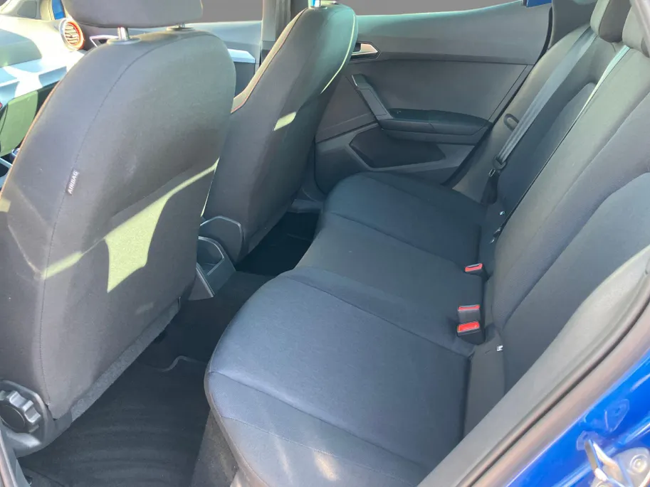 SEAT Arona 1.0EcoTSI 95PK FR · Apple/Android Car Play · Parkeersensoren · Cruise control · Garantie t/m 09-04-2025