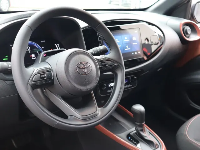 Toyota Aygo X Hybrid 115 pulse | V+A Parkeersensoren