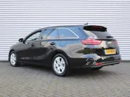 Kia Ceed Sportswagon 1.5 T-GDi DynamicPlusLine | Stoel- & stuurverwarming | Camera | Clima | Cruise adapt. | LED | Navi | Elek. achterklep | 16' LM |