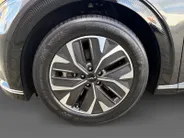 Kia EV6 Plus AWD 77.4 kWh | 100% SOH | Camera | Adaptieve Cruise Control | Elektrische achterklep | Stoelverwarming + ventilatie | Apple Carplay/Android Auto | Lichtmetalen Velgen |