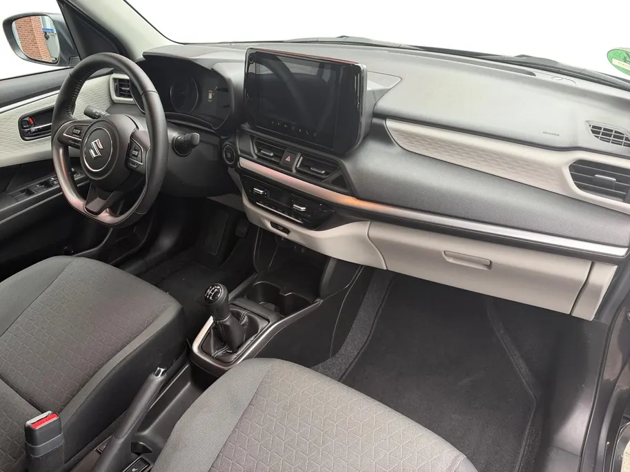 Suzuki Swift 1.2 Style Smart Hybrid 82PK | Navgiatie | Climate Control| Camera| Stoel verwarming| Metallic lak| 4 seizoen banden| Keyless start | Parkeer sensoren