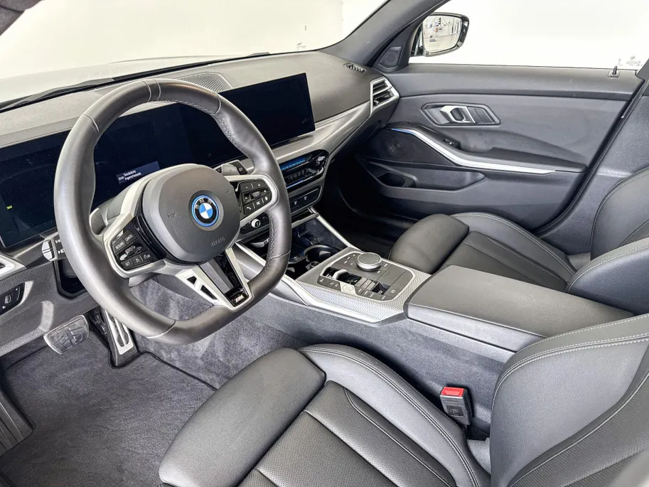 BMW 3 Serie Touring 330e M Sportpakket Pro