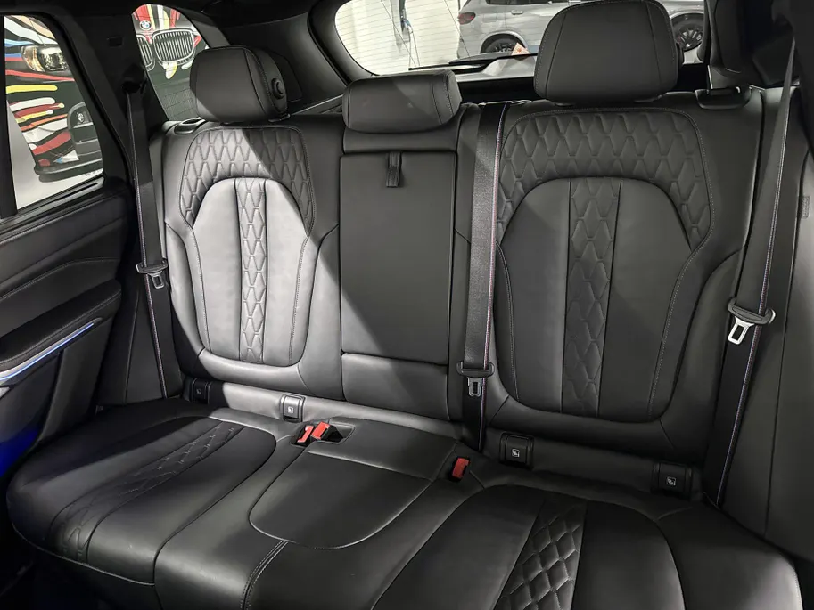 BMW X5 M60i xDrive