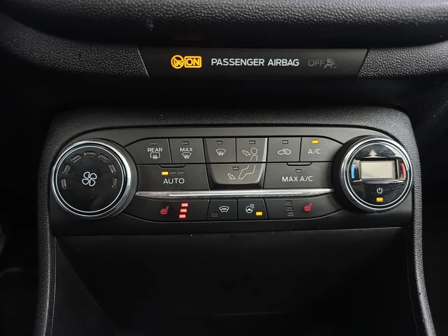 Ford Fiesta 1.0 EcoBoost Titanium | Panoramadak | B&O Sound | Winter Pack | Achteruitrijcamera | 12 maanden garantie! |
