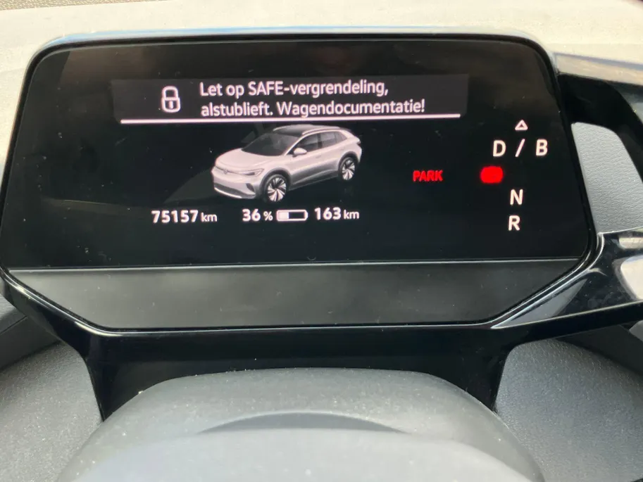 Volkswagen ID.4 Pro 77 kWh 204PK · SOH 94,9% · Panoramadak · Camera ·  Navigatie · Apple Carplay / Android Auto ·