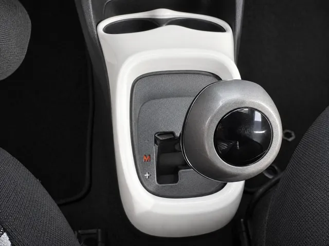 Toyota Aygo 1.0 VVT-i x-play | Automaat | Camera