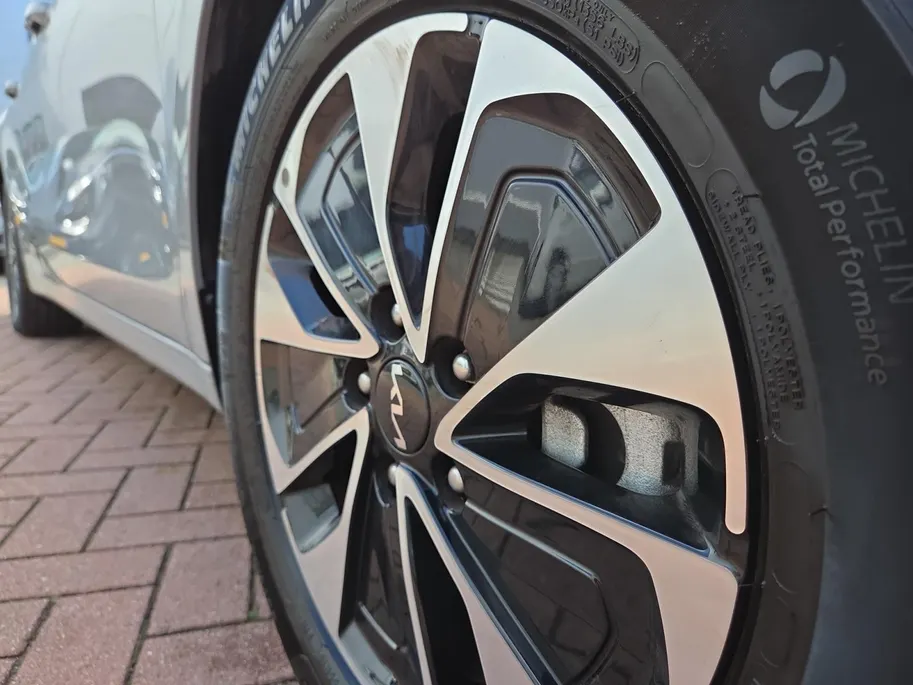 Kia Ceed Sportswagon 1.0 T-GDi MHEV Design Edition | Zeer compleet | Stoel & stuurverwarming | Achteruitrijcamera | JBL audio | Adaptieve cruise control | Elektrische achterklep | Fabrieksgarantie | NAP