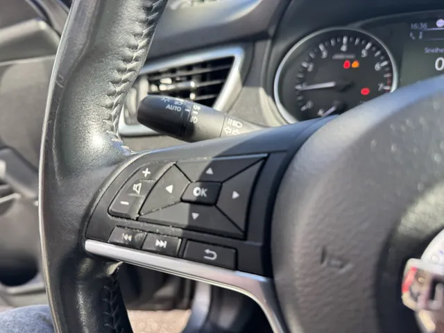 Nissan QASHQAI 1.6 Tekna Design