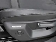 Volkswagen Tayron 1.5eHybrid 150kW/204PK Life Edition · Panoramadak · Harman/Kardon sound · 360°Camera · Garantie t/m 12-02-2031 of 100000km.
