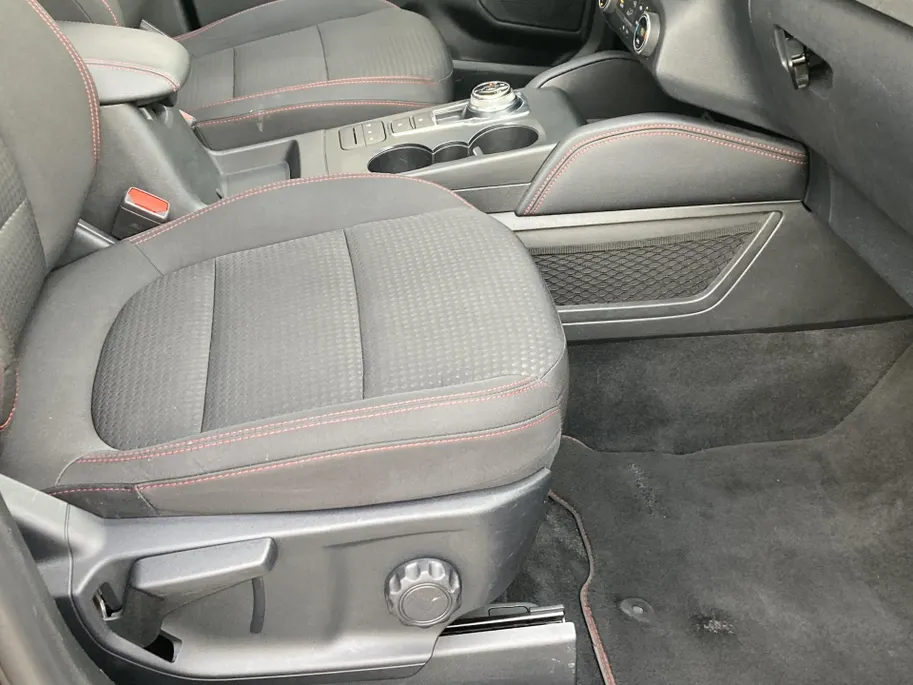 Ford Kuga 2.5 PHEV ST-Line 225 pk Navigatie - Panoramadak