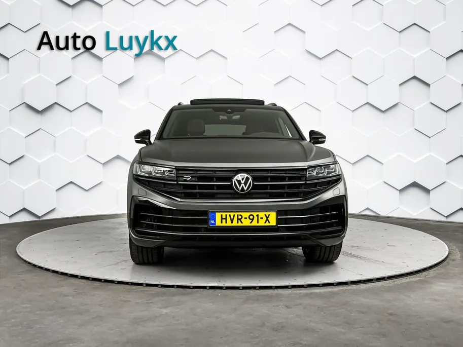 Volkswagen Touareg R 3.0 TSi eHybrid 4M 462 PK | Panoramadak | Luchtvering | Trekhaak