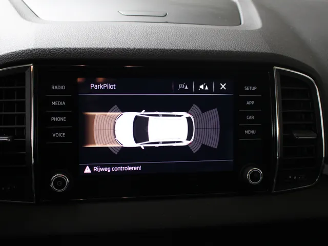 Škoda Karoq 1.0 TSI Clever Edition Android Auto / Apple Carplay | Climate Control | Stoelverwarming | PDC