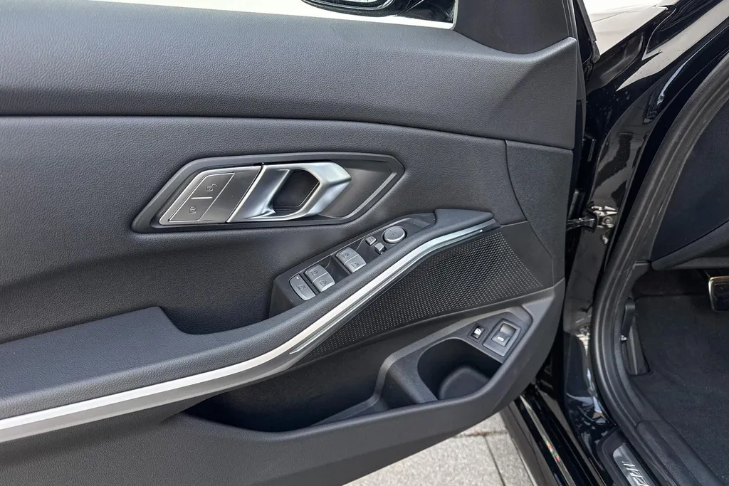 BMW 3 Serie Touring 330e