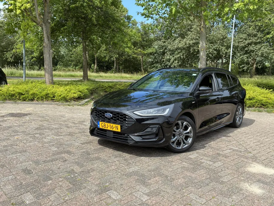 Ford Focus Wagon 1.0 EcoBoost Hybrid ST Line