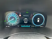 Hyundai Santa Fe 1.6 T-GDI HEV Premium Plus Sky 7p. | Zeer netjes | Vol opties! | Trekhaak | Incl. 12 maanden garantie, APK, Onderhoudsbeurt etc. Premiumpakket gratis! |