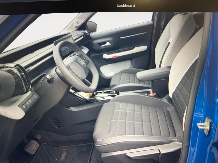 Citroën C3 1.2 Hybrid 110pk Max | Wordt verwacht | Dealer onderhouden | NL auto | Automaat | Cruise control | Apple carplay & Android auto | Navigatie | Draadloos opladen mobiel | 17' lichtmetalen velgen | Bovag garantie |