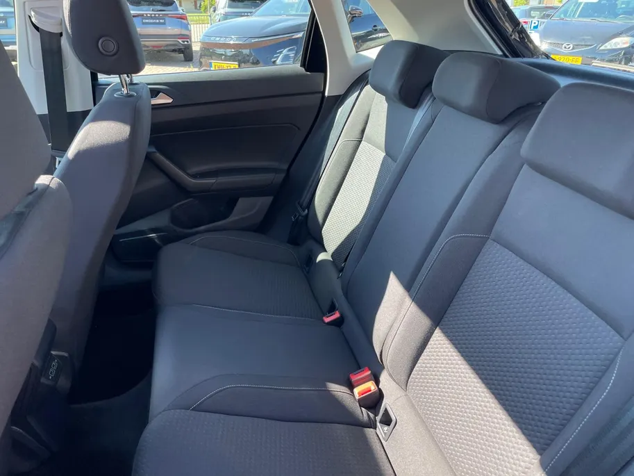 Volkswagen Polo 1.0 TSI Comfortline *Navigatie via carplay*Parkeersensoren*Schuif/kanteldak*Adapt. Cruise Control*LM.Velgen*Zeer nette auto!
