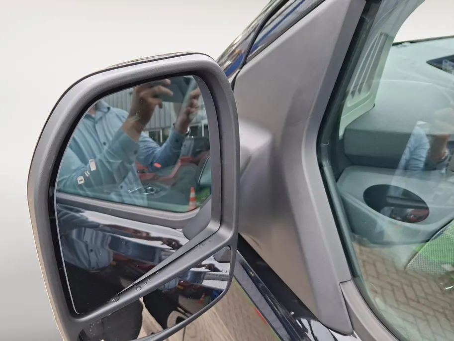 Ford E-Transit Custom 340 L2H1 Limited 71 kWh | Direct Leverbaar | 352km WLTP Rijbereik | AGR-Stoelen | Driver assistance pack ultimate | 17inch lichtmetalen velgen | Laadvloer bescherming