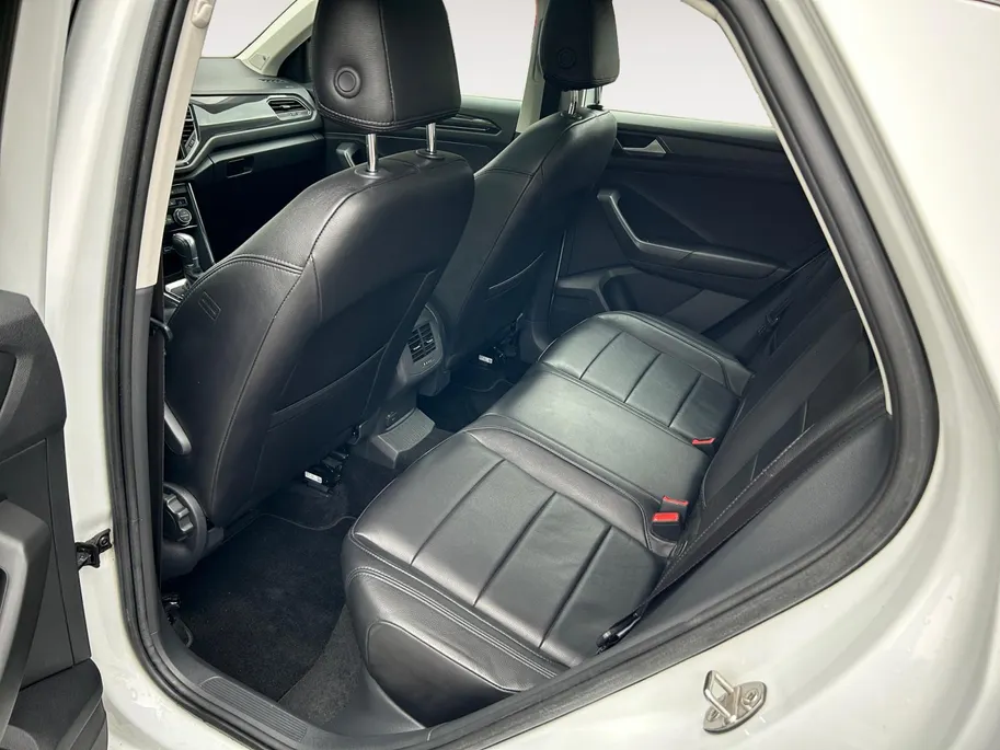 Volkswagen T-Roc 1.5 TSI ZEER COMPLEET, O.A. LEDER, OPEN PANORAMADAK, A-CAMARA ETC! NU PREMIUMPAKKER GRATIS INCL. 12 MAANDEN GARANTIE!!