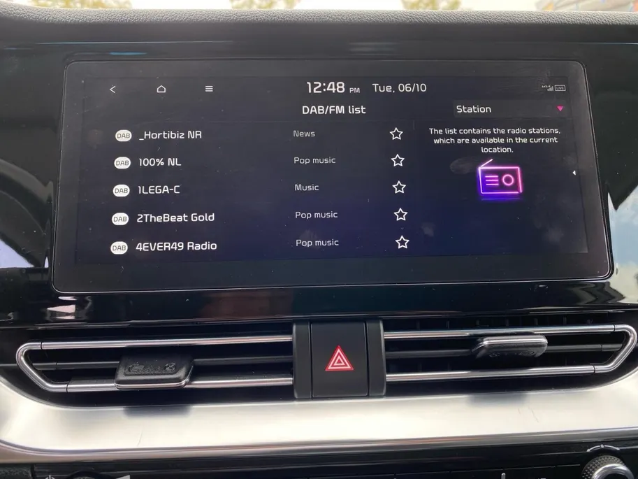 Kia e-Niro DynamicPlusLine 64 kWh | Climate control | Navigatie | Parkeercamera | Stoel + stuurverwarming | Keyless | Schuif-kanteldak | Line assist |