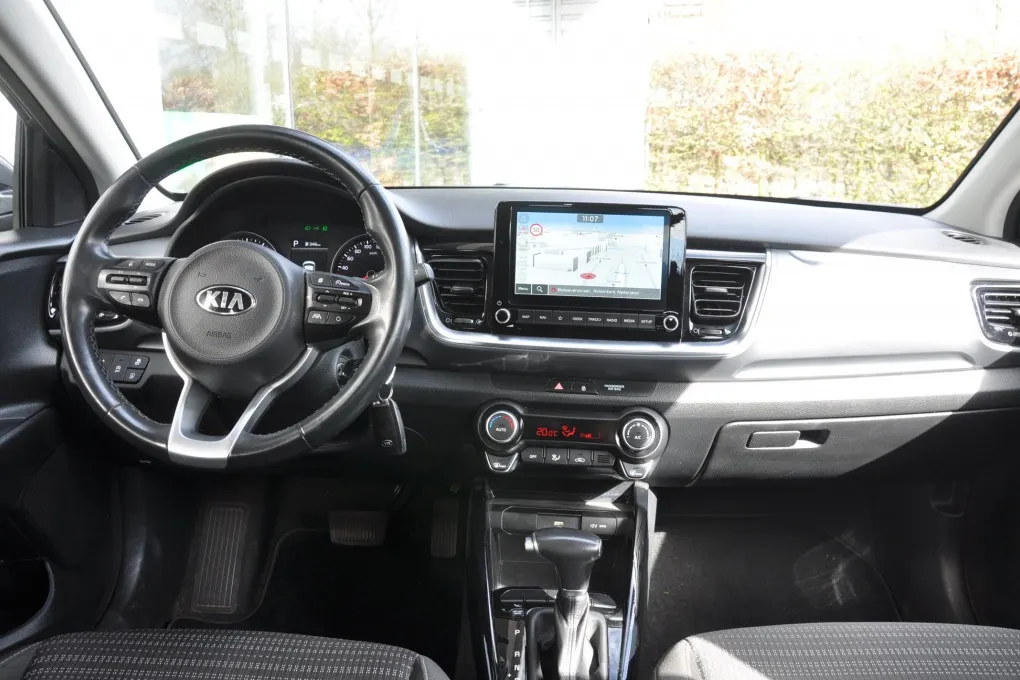 Kia Stonic 1.0 T-GDi MHEV Dyn L Clima Navi All Seasons
