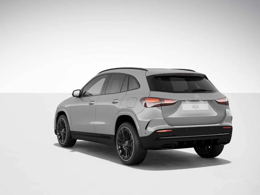 Mercedes-Benz GLA 250 e 140 Years Edition