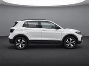 Volkswagen T-Cross 1.0 TSI 110pk DSG Life · Camera · Apple/Android Car Play · Afneembare Trekhaak · Virtual Cokcpit · Stoelverwarming ·