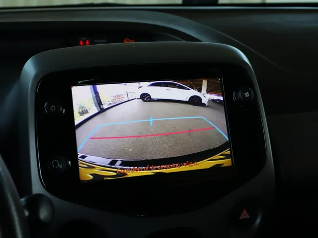 Toyota Aygo 1.0 VVT-i x-play Automaat | Camera | Apple Carplay & Android Aut