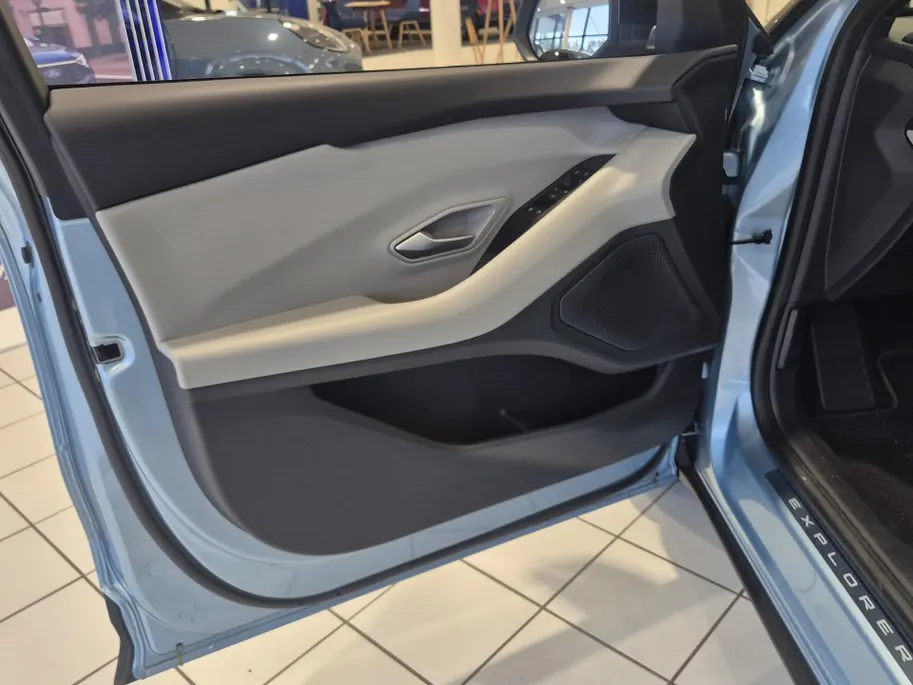 Ford Explorer Premium Extended Range RWD 77 kWh