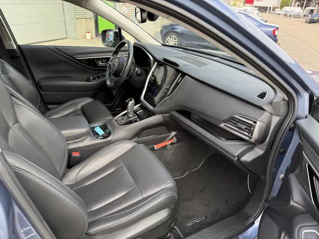 Subaru Outback 2.5i Premium CVT Automaat | Leder | Open Dak | 18 inch velgen | Meest luxe uitvoering!!
