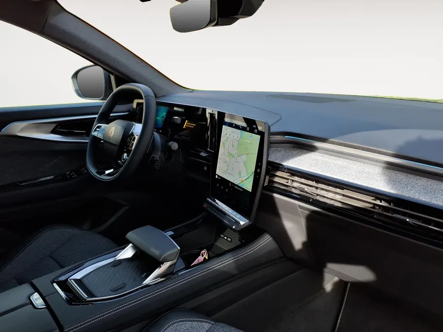 Renault Espace E-Tech full hybrid 200 techno 7p. Apple Carplay/Android Auto , cruise control adaptief , achteruitrijcamera , elektrisch bedienbare achterklep , navigatie google , lichtmetalen velgen 19'