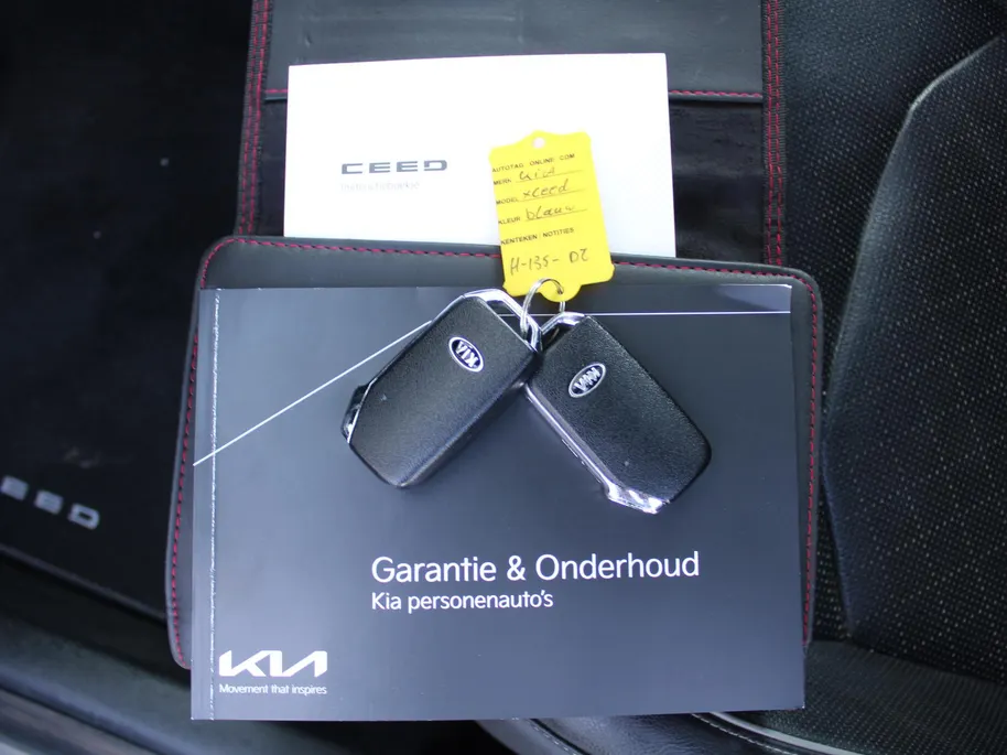 Kia XCeed 1.4 T-GDi ExecutiveLine | Trekhaak | Schuif-/kanteldak | Stuur-/stoelverwarming + ventilatie | 18' LM |
