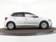 Volkswagen Polo 1.0 TSI 95pk DSG Comfortline · Camera · Apple/Android Car Play · P-Sensoren · Navigatie · DAB · 15'' Inch ·