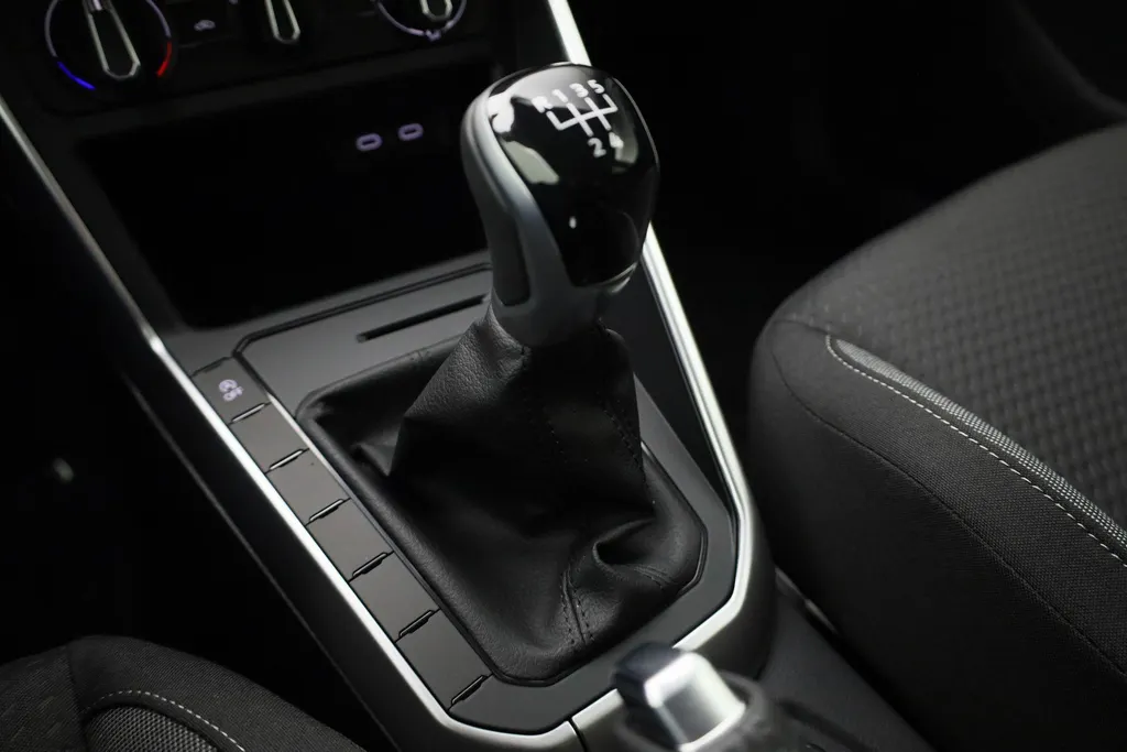Volkswagen Polo 1.0 TSI 95pk Life Edition · Camera · Apple/Android Car Play · P-Sensoren · 15'' Inch · MEGA Sale ·
