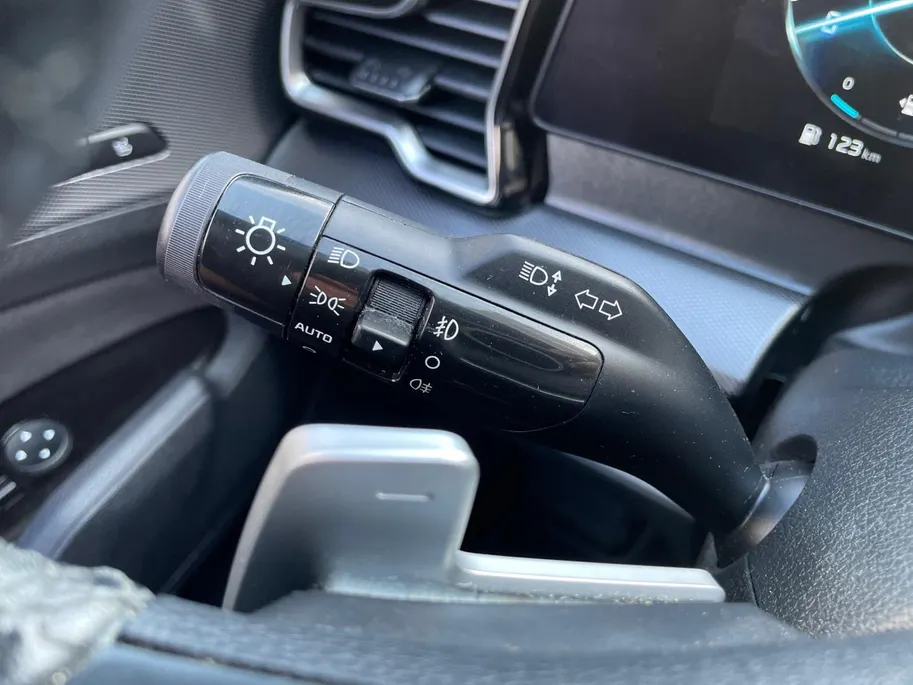 Kia Sportage 1.6 T-GDi Plug-in Hybrid AWD GT-Line *Navi+360Camera*Schuif/kanteldak*Stoelverwarming/ventilatie*Climate Control*Adapt. Cruise Control*Elekt. Stoelen*Harman Kardon Audio*Zeer nette auto!