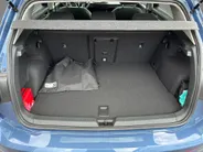 Volkswagen Golf 1.5 eHybrid Life Edition Panoramadak · Achteruitrijcamera · Draadloze telefoonlader · Stuur- & Stoelverwarming