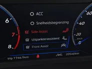 Volkswagen T-Roc 1.5TSI/150PK R-Line · Apple/Android Car Play · Camera + Parkeersensoren · Keyless · Garantie t/m 27-03-2027
