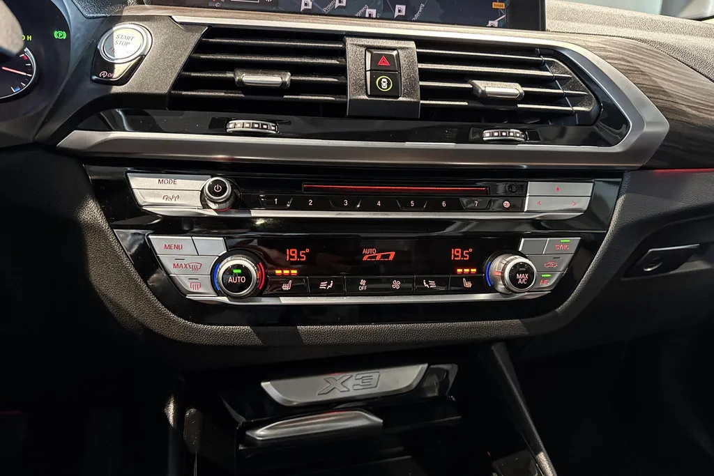 BMW X3 xDrive30i High Executive