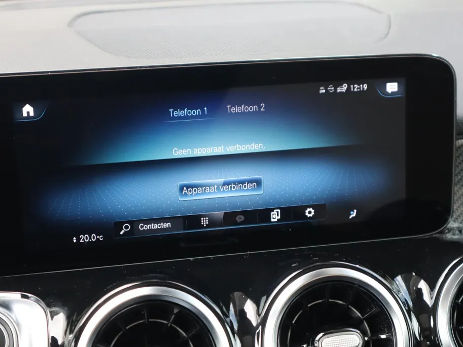 Mercedes-Benz GLB 200 Premium Plus l Trekhaak l Panoramadak l Carplay