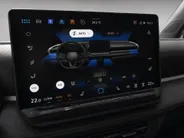 Volkswagen T-Roc 1.5 eTsi 150pk DSG R-Line First Edition · Camera · Apple/Android Car Play · Navigatie · Wegklapbare Trekhaak · Elek. Achterklep · 18'' Inch ·