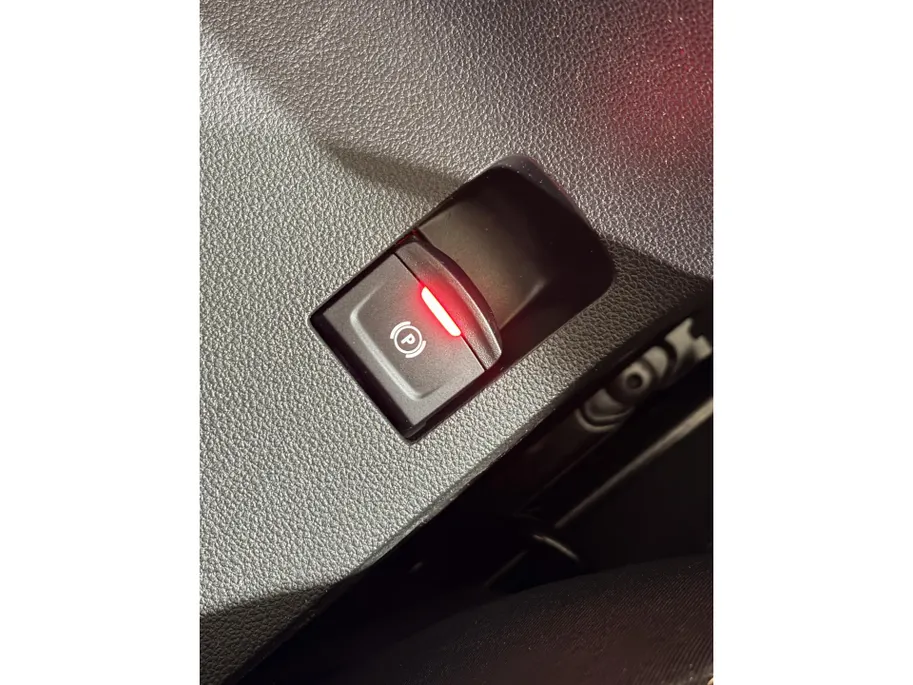 Dacia Sandero Stepway 100PK TCe ECO-G Extreme (LPG) | 1ste Eigenaar | Trekhaak | 1100KG Trekgewicht | Camera | Apple Carplay/Android Auto | Parkeersensoren | Lichtmetalen Velgen | Licht & Regen Sensor | LED Lampen|