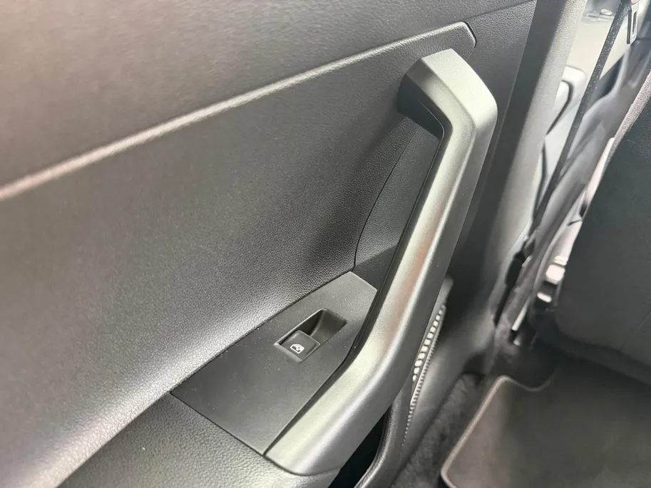 Volkswagen Taigo 1.0 TSi DSG7-autom. R Line | Automaat | Camera | Climate Control | Apple Carplay/Android Auto | Keyless | Sportstoelen | R-line