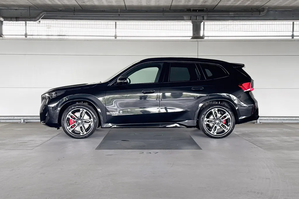 BMW iX1 eDrive20 67 kWh M Sport Edition