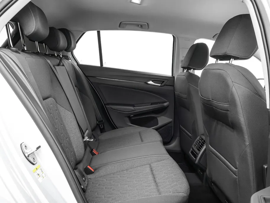 Volkswagen Golf Life Edition 1.5 eHybrid 204 PK 6 versn. DSG · Achteruitrijcamera · Draadloze telefoonlader · Comfort pakket ·
