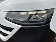 Volkswagen Bedrijfswagens Transporter 2.0TDi 110pk Bestelwagen L2 · Apple Carplay / Android Auto · Schuifdeur links en rechts · Trekhaak · Bijrijdersbank ·
