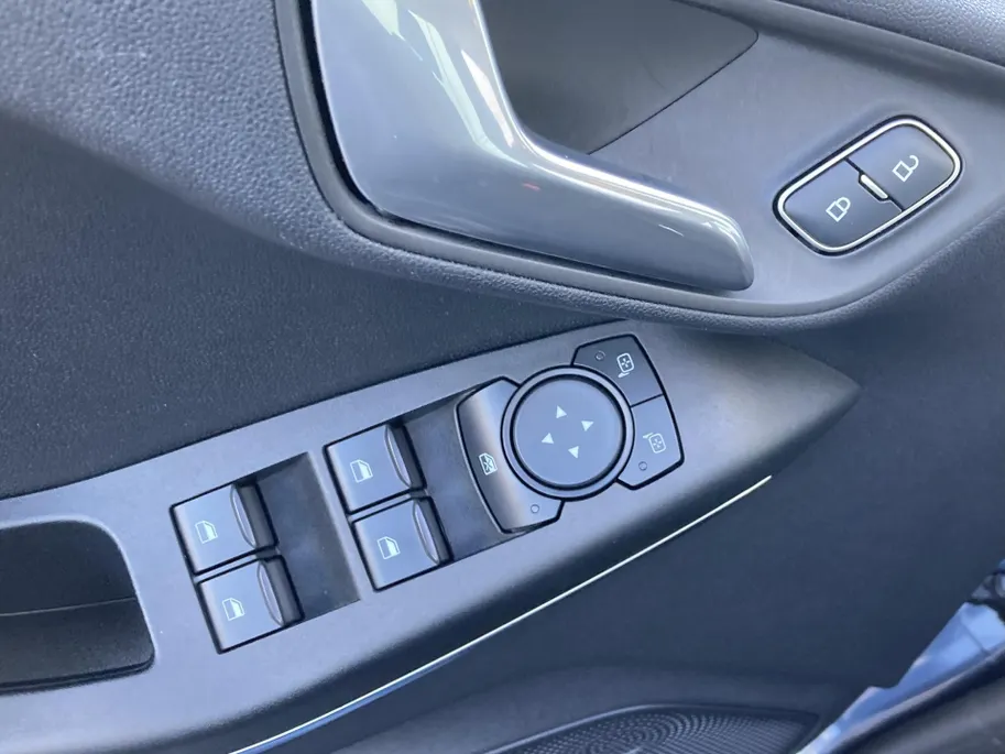 Ford Fiesta 1.0 EcoBoost Hybrid 125 pk Titanium Apple Carplay/ Android Auto - Winter Pack