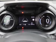 Mazda 2 Hybrid 1.5 Select | 16' LM | Stoel- & stuurverwarming | HUD | Camera | Dodehoek sensor |