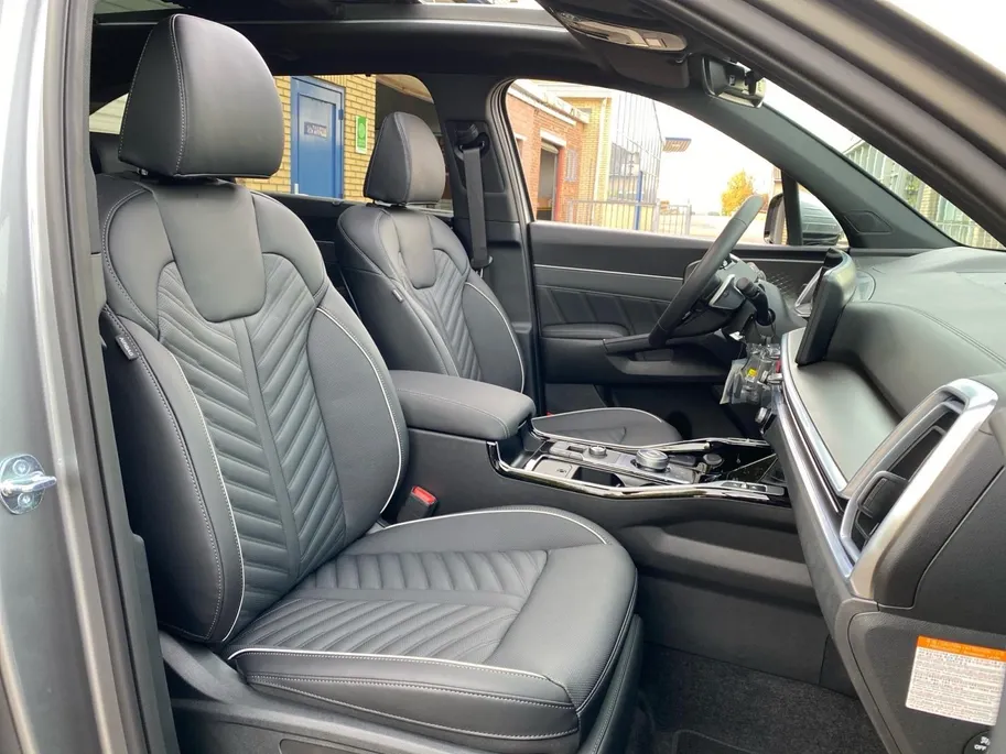 Kia Sorento 1.6 T-GDi Plug-in Hybrid 4WD ExecutiveLine 7p | Bel voor info | 253 pk | Head-up display | Nu €3000 Inruilpremie!